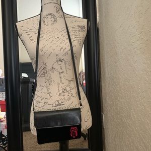 👀🙈2 for $10🙈👀 
Purse (small) cross body